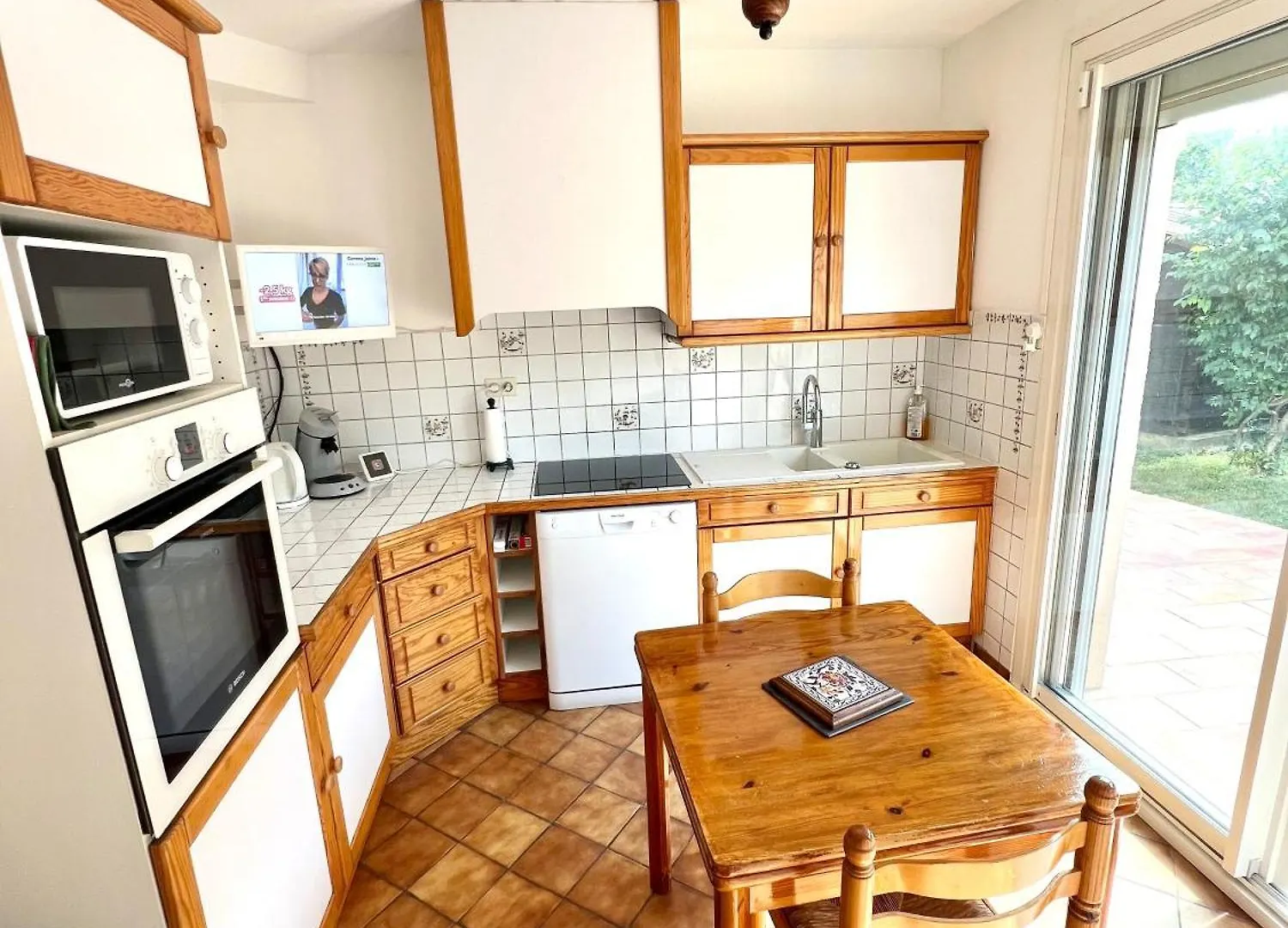 Maison Provencale Avec Jacuzzi L'Isle-sur-la-Sorgue
