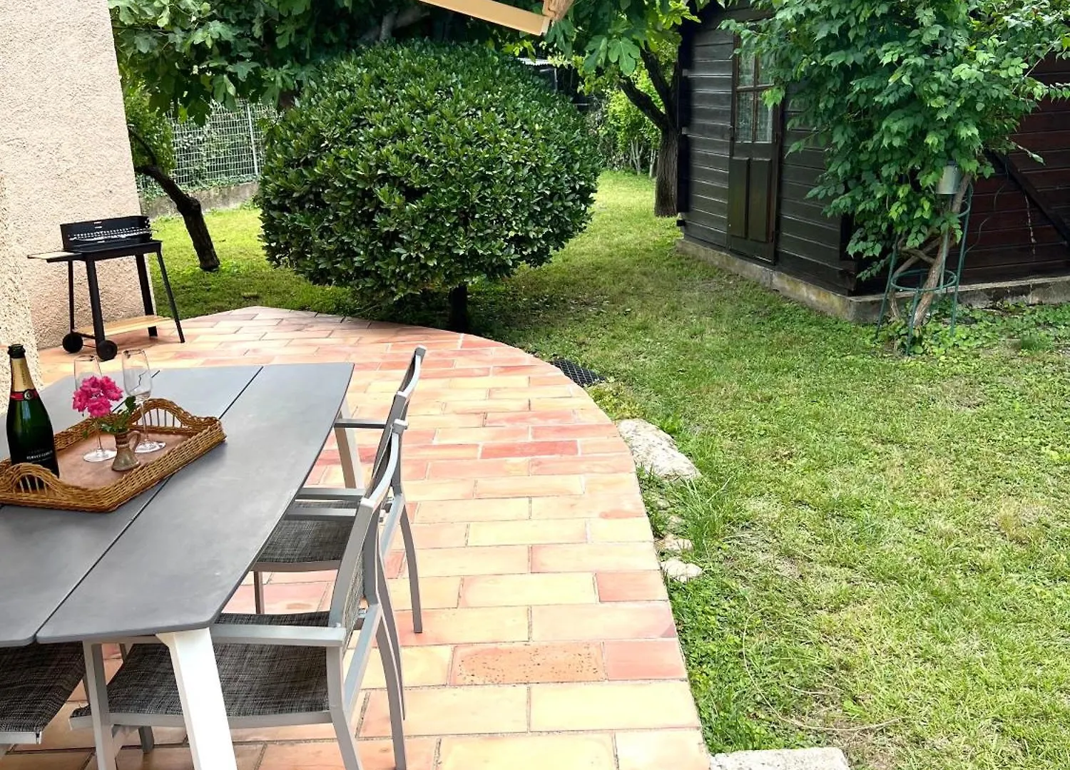 Villa Maison Provencale Avec Jacuzzi L'Isle-sur-la-Sorgue